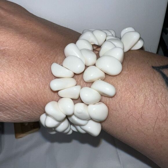 White Bead Double Strand Stretch Bracelet - Picture 2 of 6